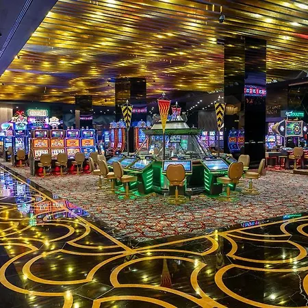 Elexus Luxury & & Casino 酒店