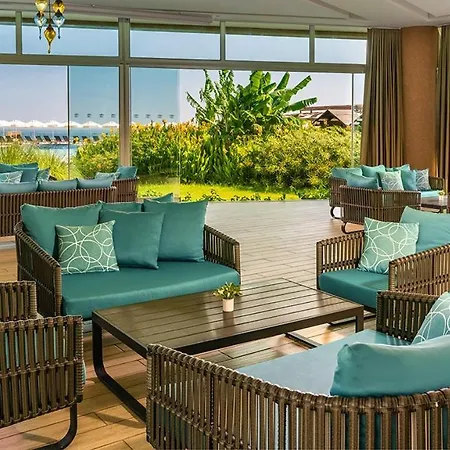 Elexus Luxury & & Casino Hotel