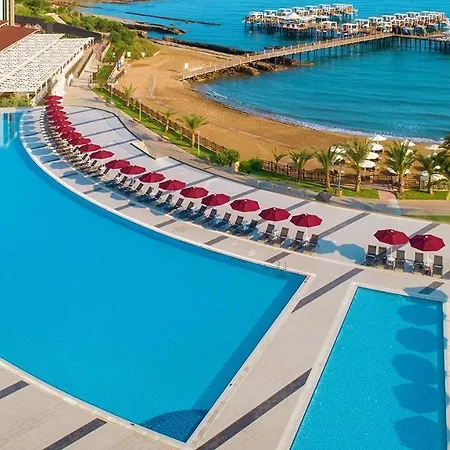 Elexus Luxury & & Casino Cirénia